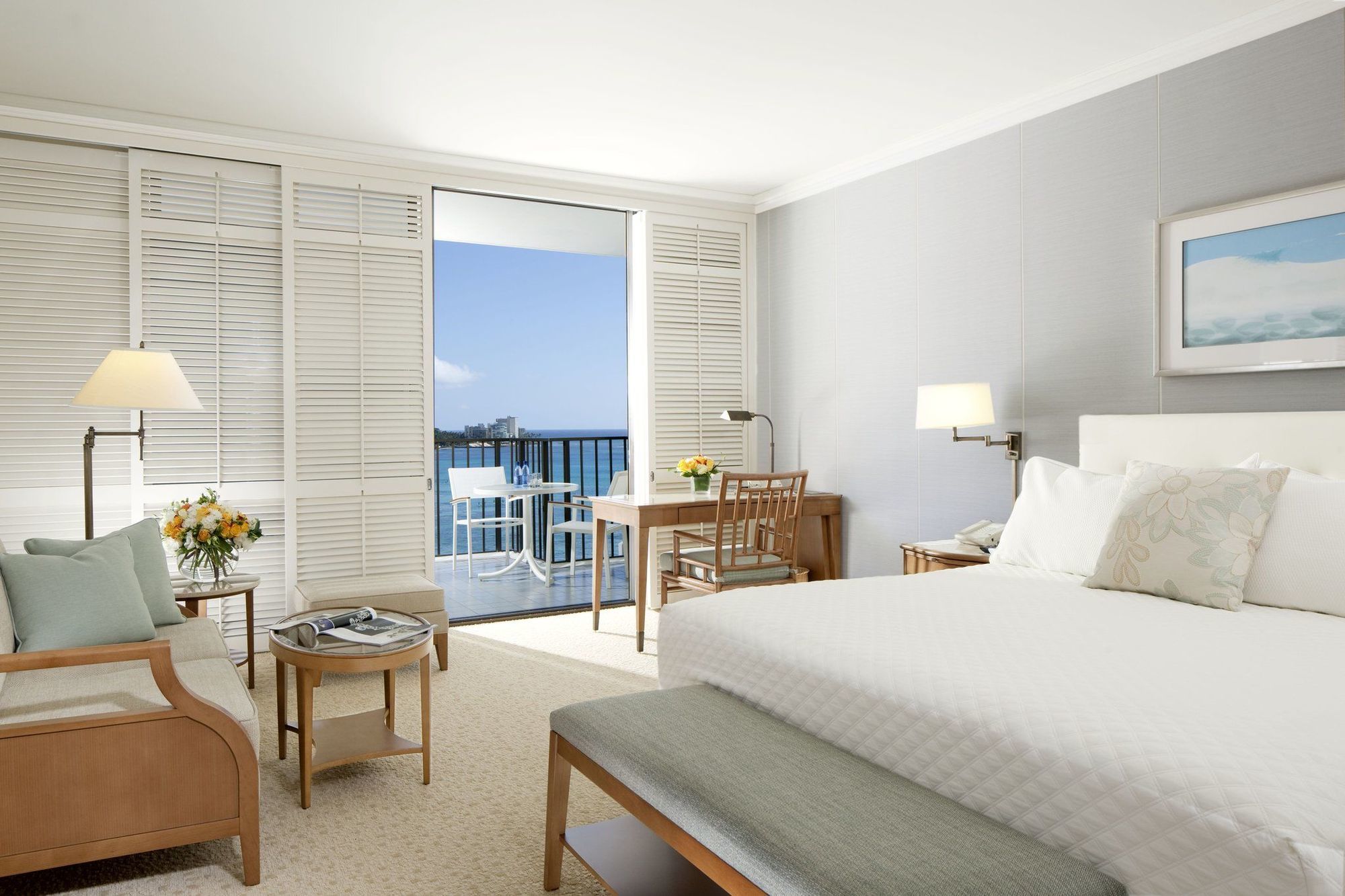 Halekulani - No Resort Fee Honolulu Cameră foto A guest room at the Four Seasons Resort Maui