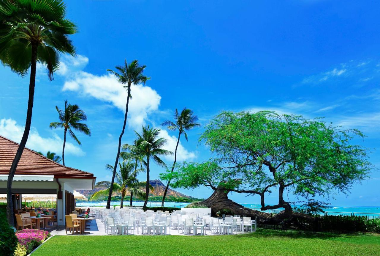 Halekulani - No Resort Fee Honolulu Exterior foto A view of the beach at the Four Seasons Resort
